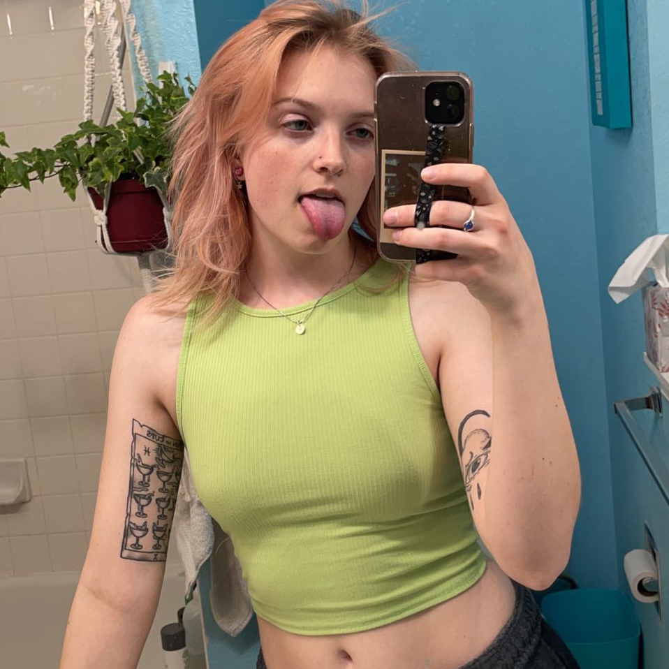 Avatar for @rileyspots on Greg, the plant care app