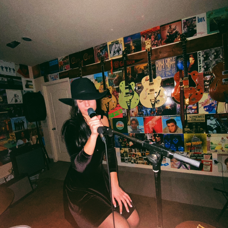 Avatar for @leannels on Greg, the plant care app