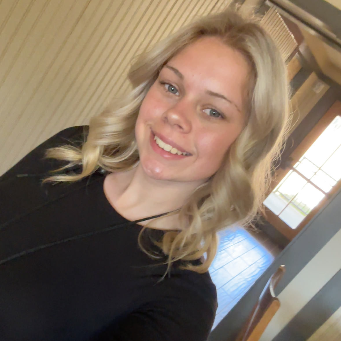 @CreativeBlueelf avatar