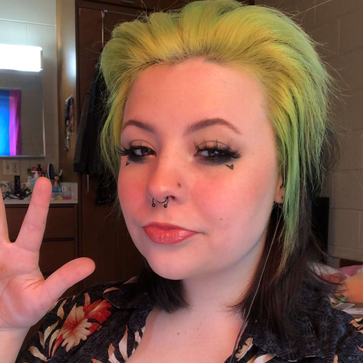 Avatar for @ezzie on Greg, the plant care app